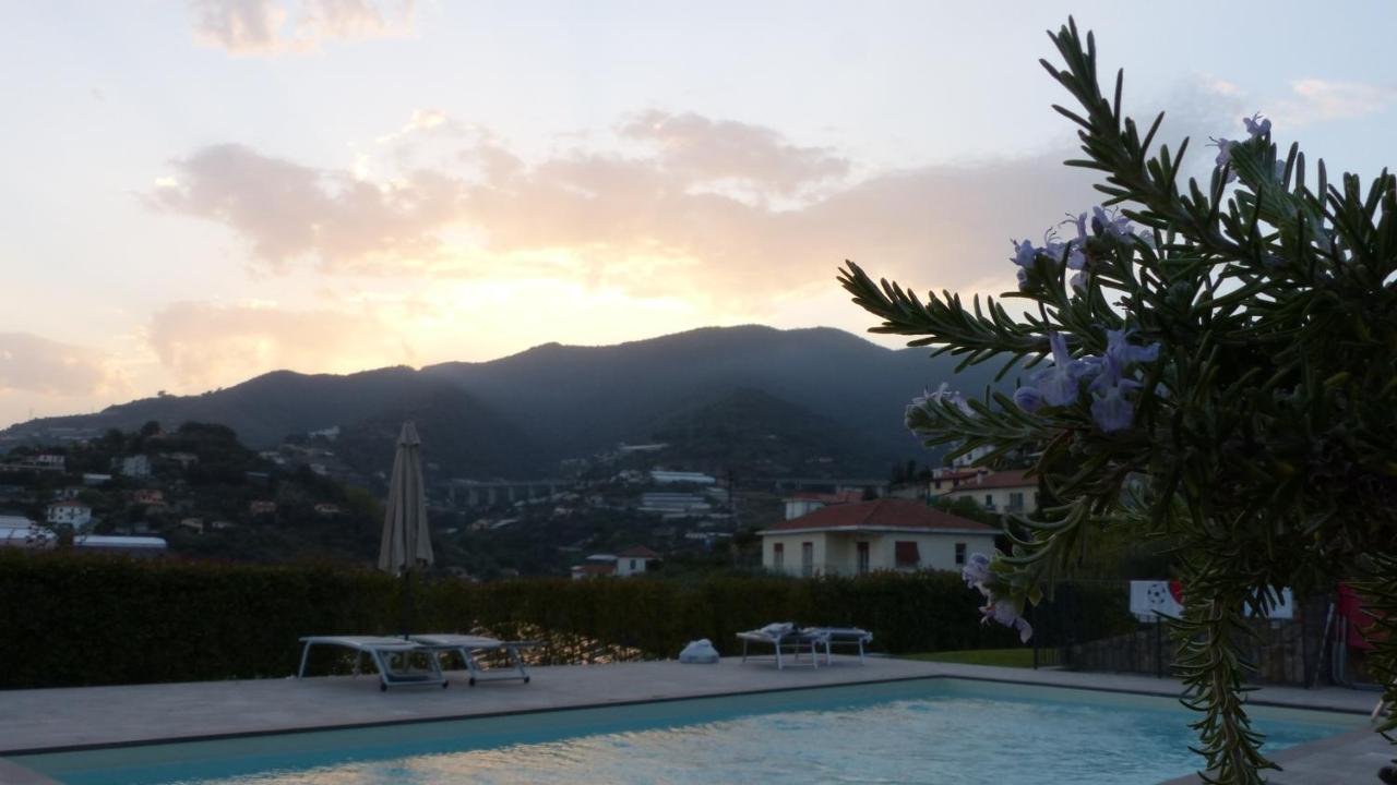 Residence Eucalyptus Suite Сан Ремо Екстериор снимка