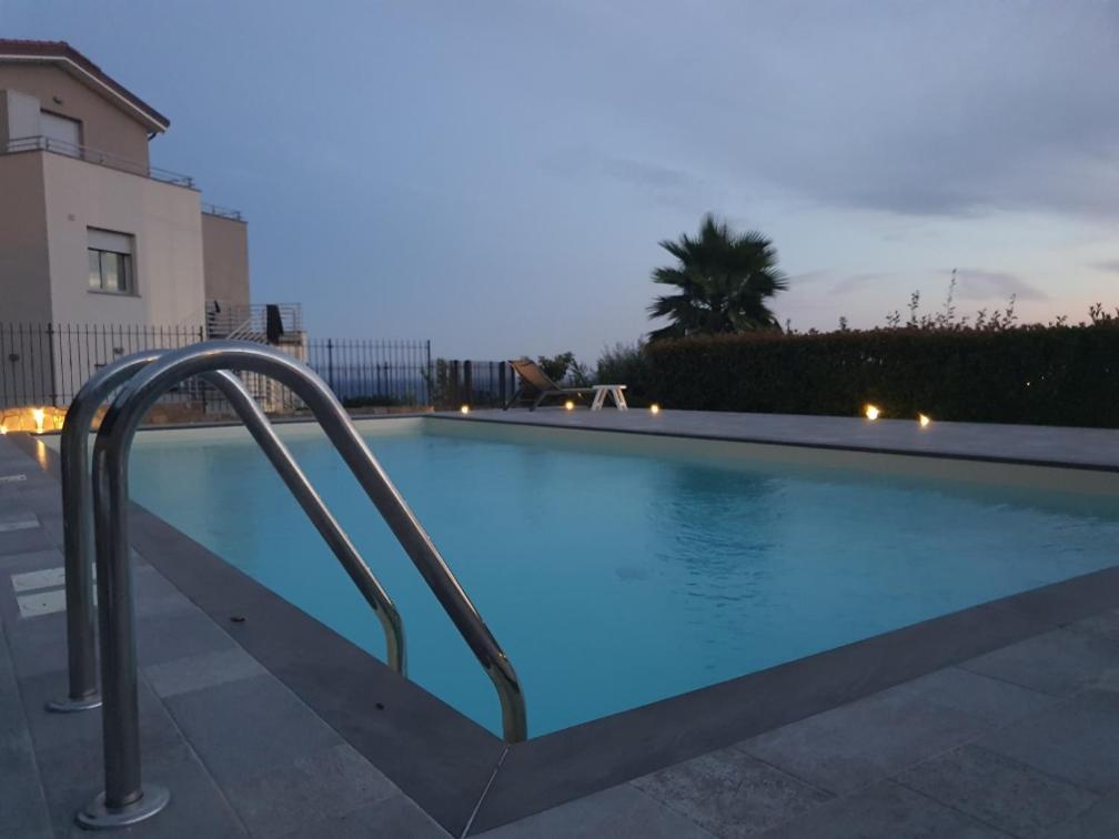 Residence Eucalyptus Suite Сан Ремо Екстериор снимка